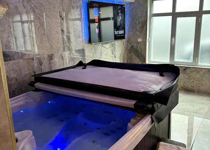 Golden House 2 - Jacuzzi Apartamento