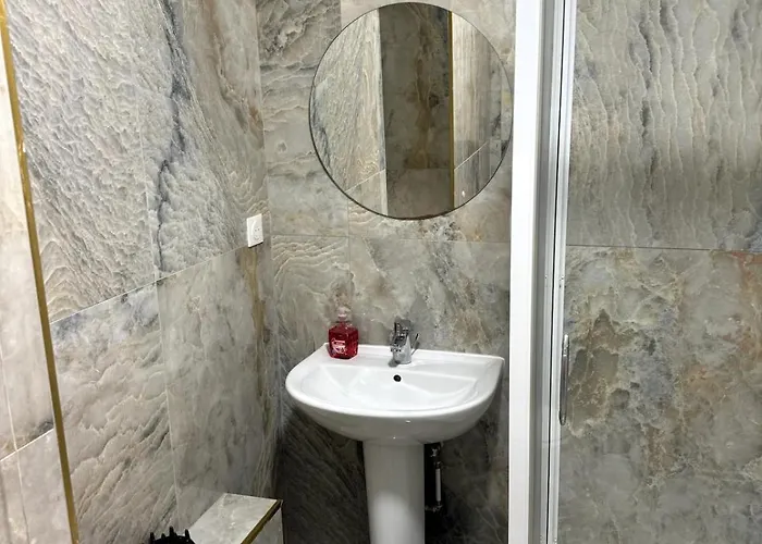 Golden House 2 - Jacuzzi *