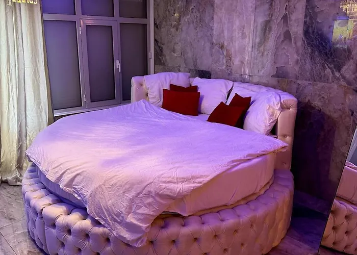 Golden House 2 - Jacuzzi Appartement